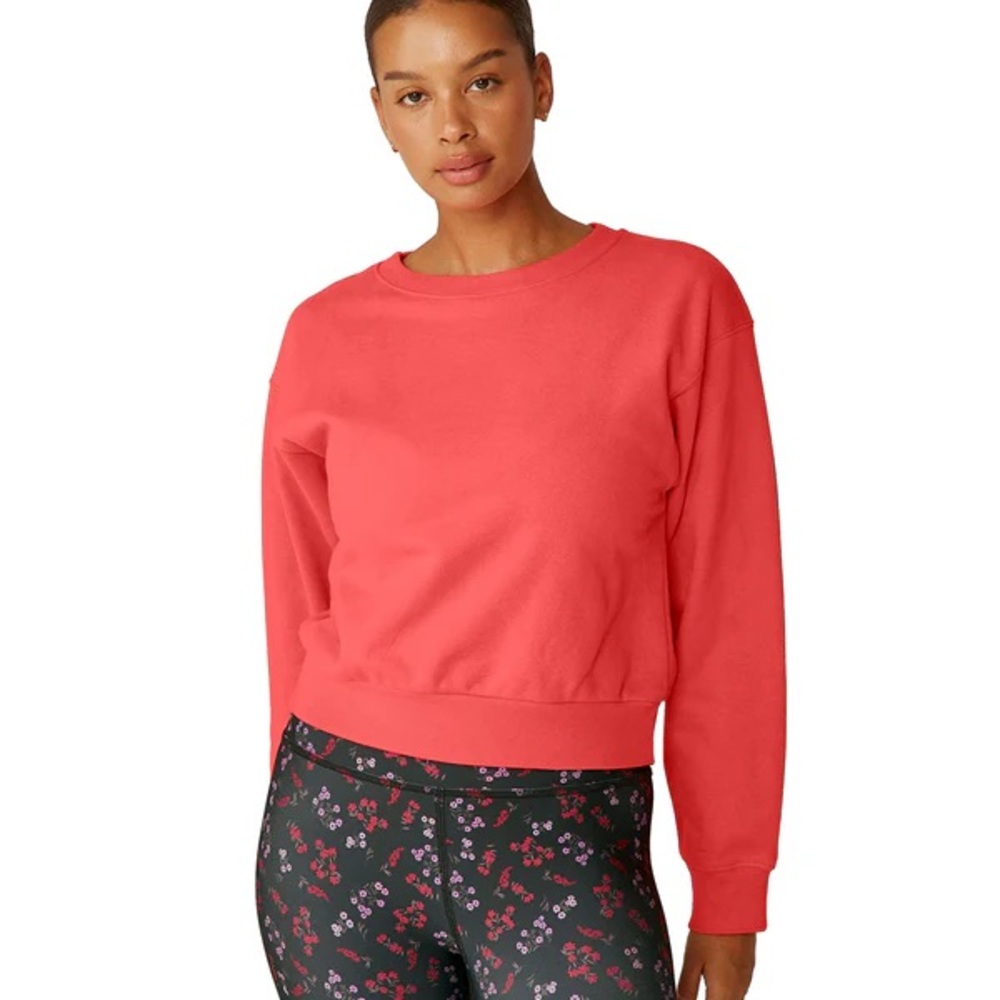 Beyond Yoga On The Go Pullover in Red Ash Size M Medium Crop Athleisure Pilates
